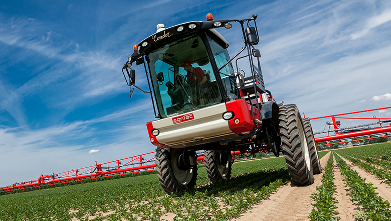 Agrifac horticulture veldspuit met Sentech hall sensoren