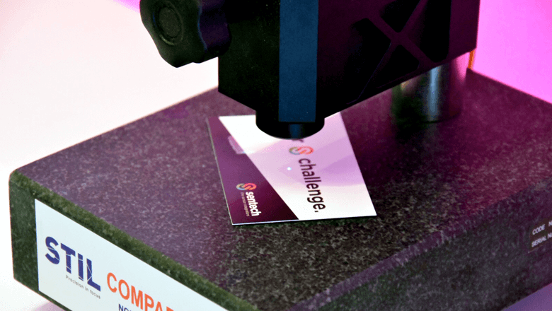 Sentech op Precisiebeurs 2018 met STIL demo van chromatic confocal precisietechniek