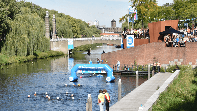 Team Sentech bij Swim to Fight Cancer 2019